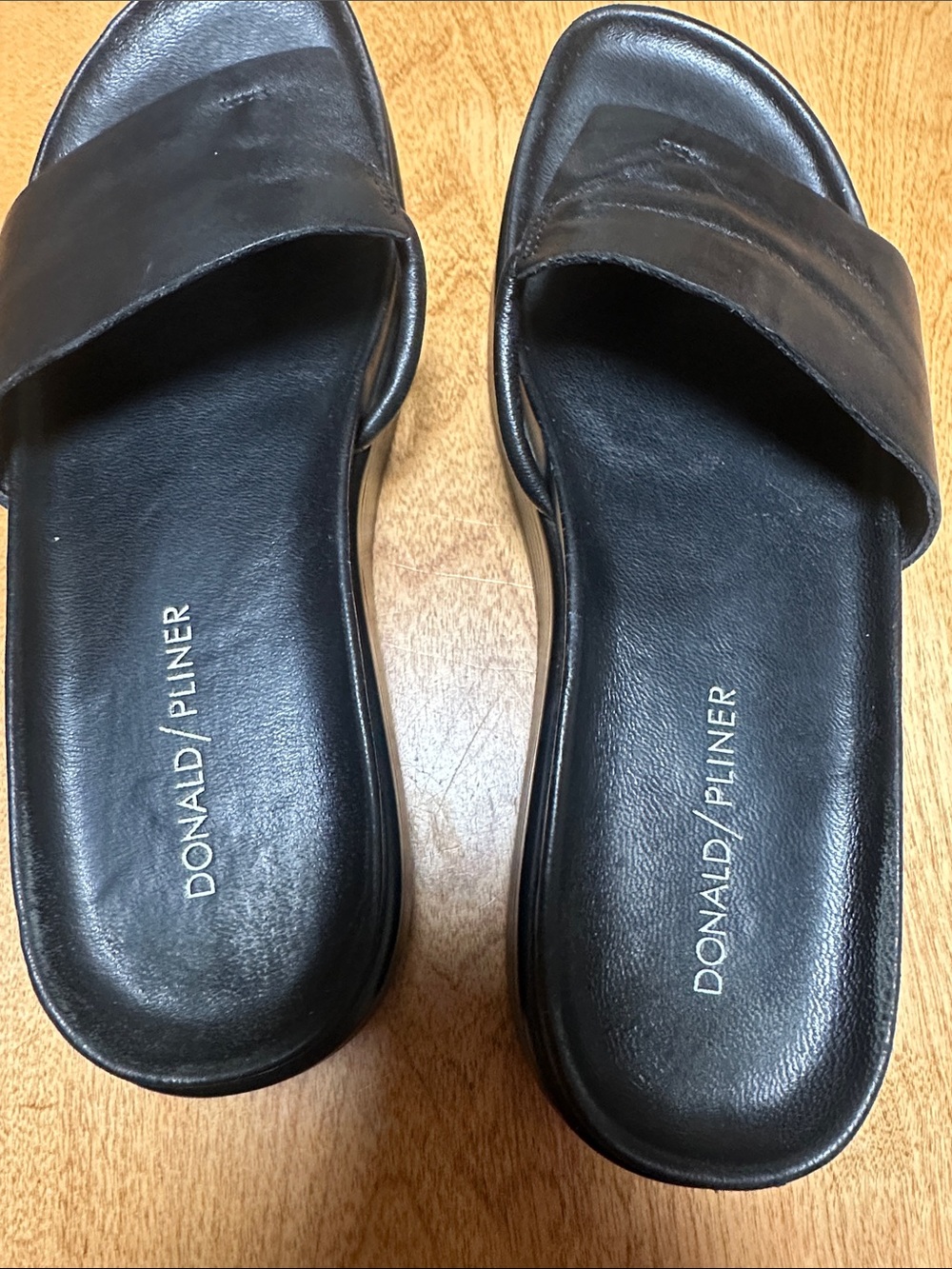 Donald J. Pliner Black Leather Slide Sandals - Picture 3 of 3
